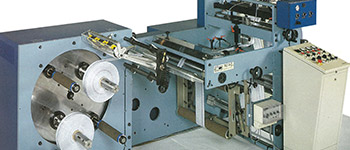 Fabrication de la première machine à haute vitesse de formage de manchons sleeve thermorétractables